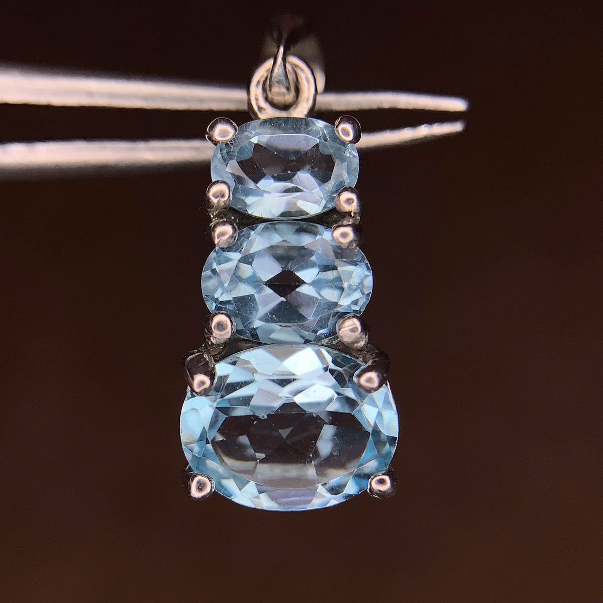 Natuurlijke Swiss Blue Topaas Hanger – 925 Sterling Zilver – Rhodium Plated
