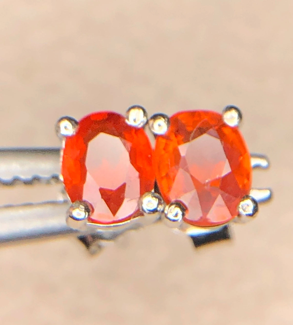 Natuurlijke Oranje Saffier Oorstekers 4,15 ct – 925 Sterling Zilver Rhodium Plated