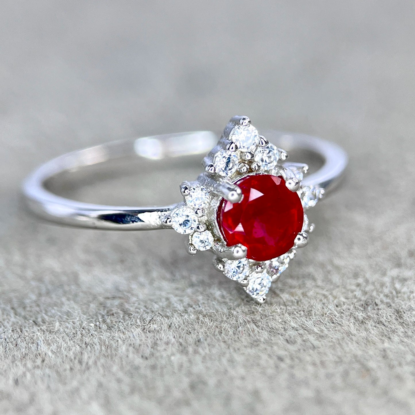 Natuurlijke robijnring – 925 sterling zilver