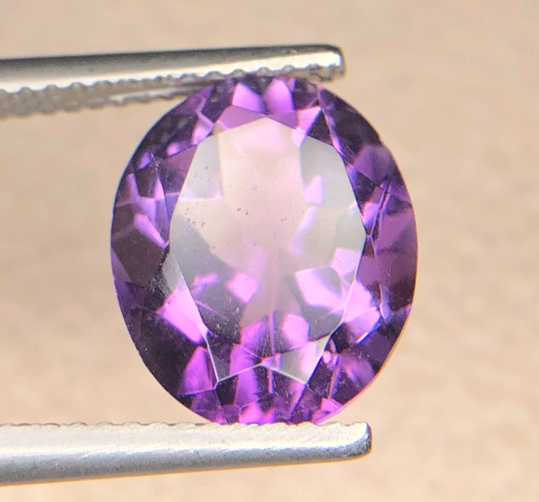 Natuurlijke Amethist 5,30 ct – Ovaal Geslepen Paarse Edelsteen AAA Grade 11,9 × 9,9 mm
