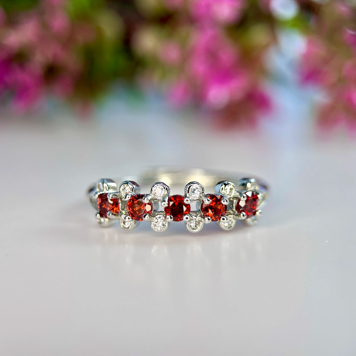Natuurlijke Rhodoliet Granaat Ring met Zirkonia – Rhodium Plated