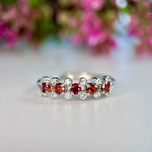 Natuurlijke Rhodoliet Granaat Ring met Zirkonia – Rhodium Plated