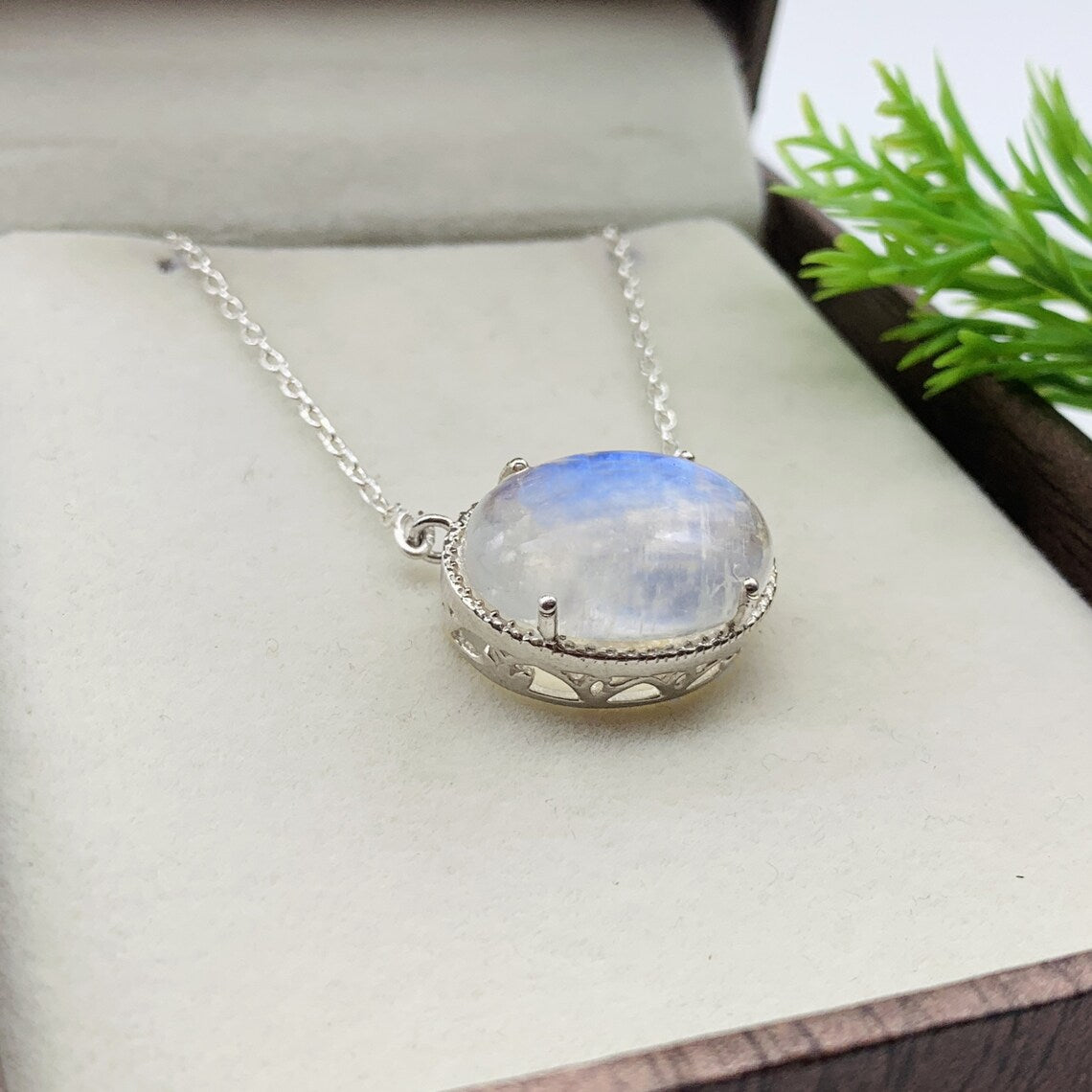 Blue Fire Maansteen Ketting – 925 Sterling Zilver • Ovale Vintage Hanger