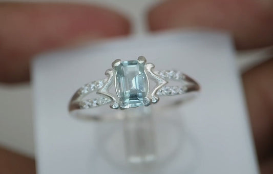 Oceaanblauwe aquamarijnring van 925 sterling zilver