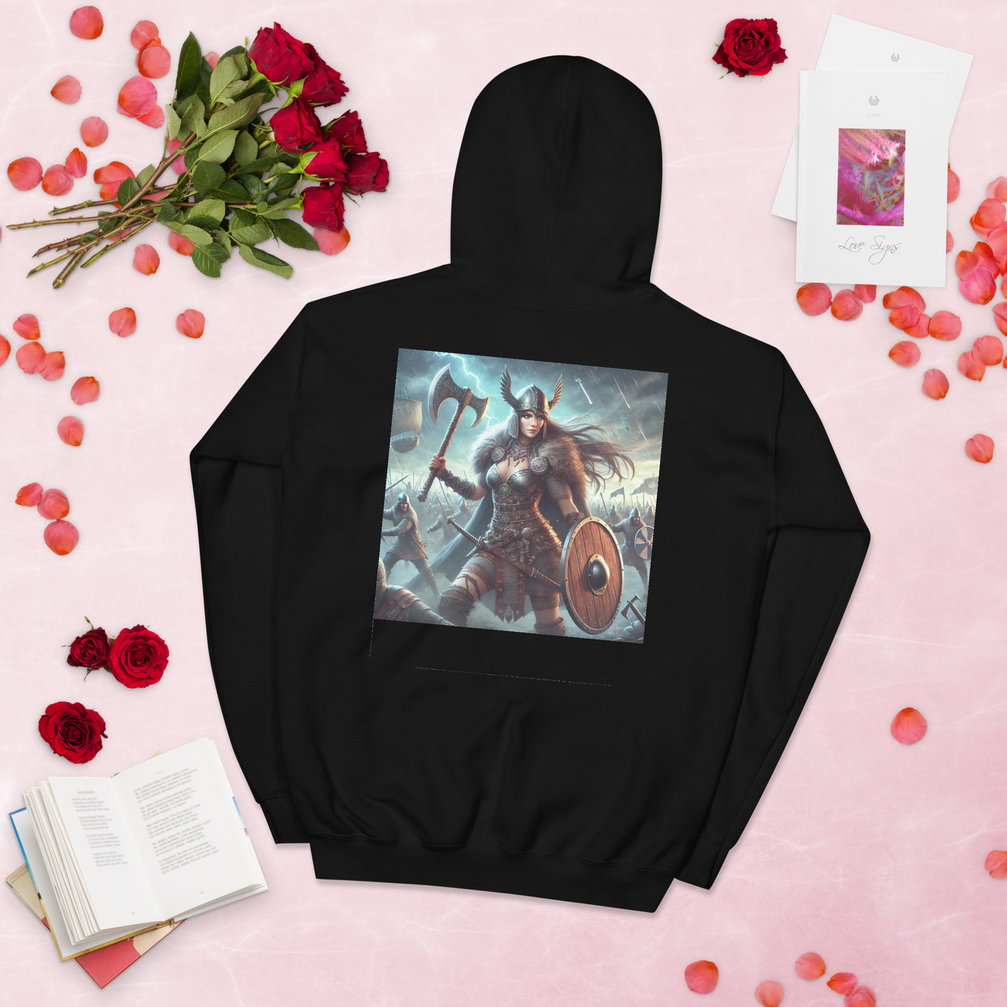 Viking Hoodie – Stoere en Comfortabele Hoodie met Krijgshaftige Viking Vrouw – Perfect voor Avonturiers en Viking Fans